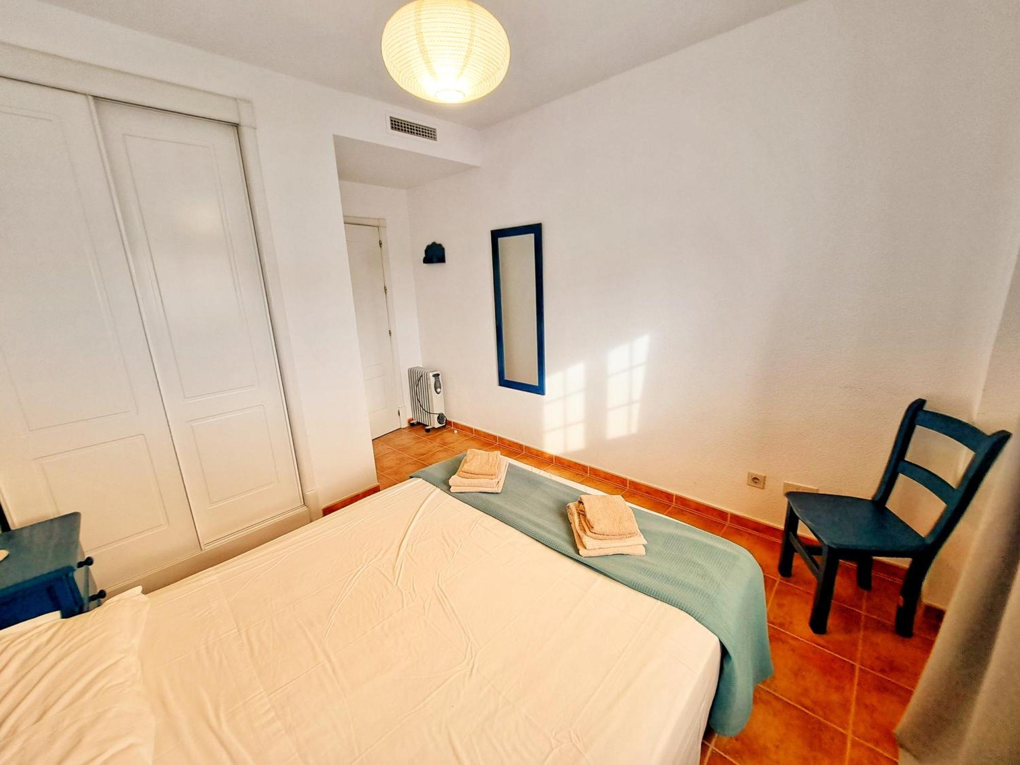 Apartamento con terraza y vistas al mar 1ª línea Isla del Moral Exterior foto